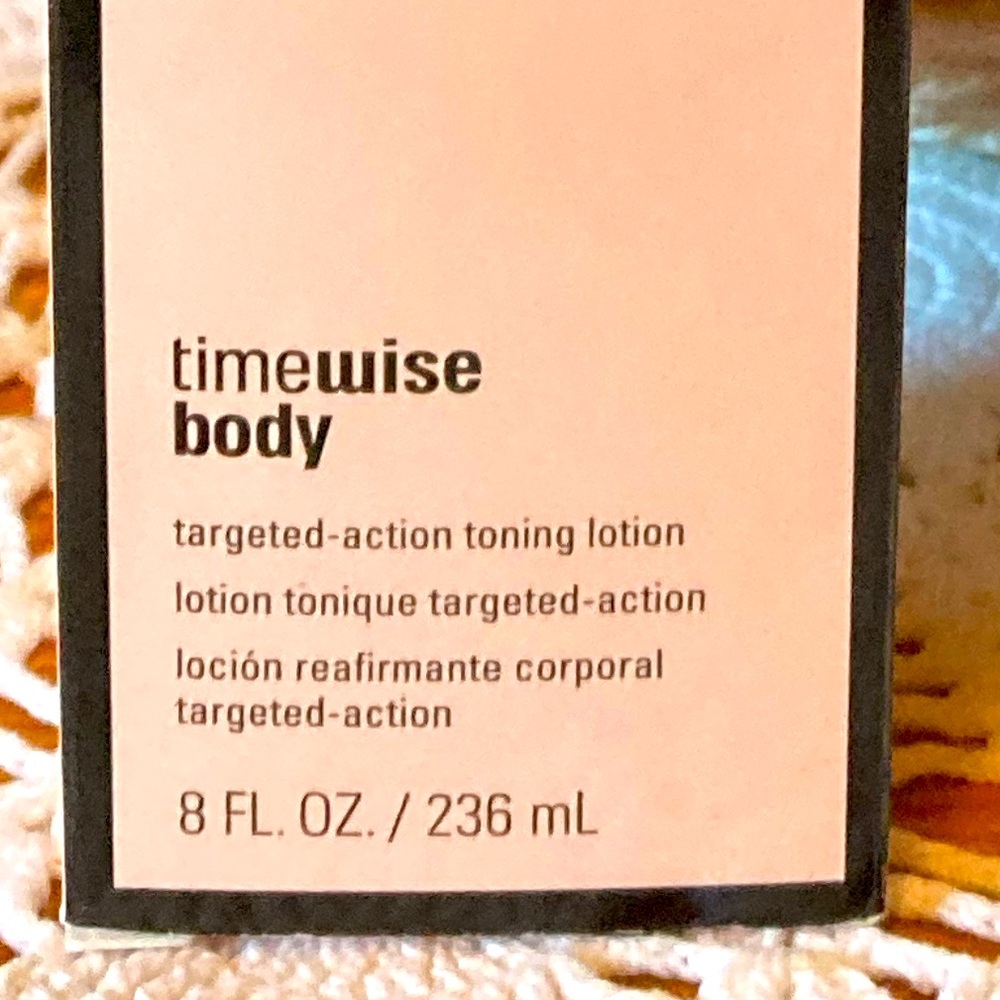 Body Lotion, Targeted-Action, TimeWise, MaryKay, 8 oz.